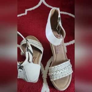 ZODIAC Women's, Sabeen Sandal